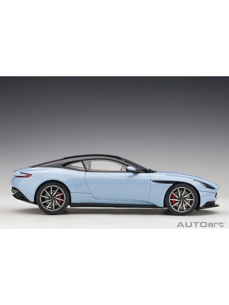 Aston Martin DB11 1/18 AUTOart AUTOart - 24