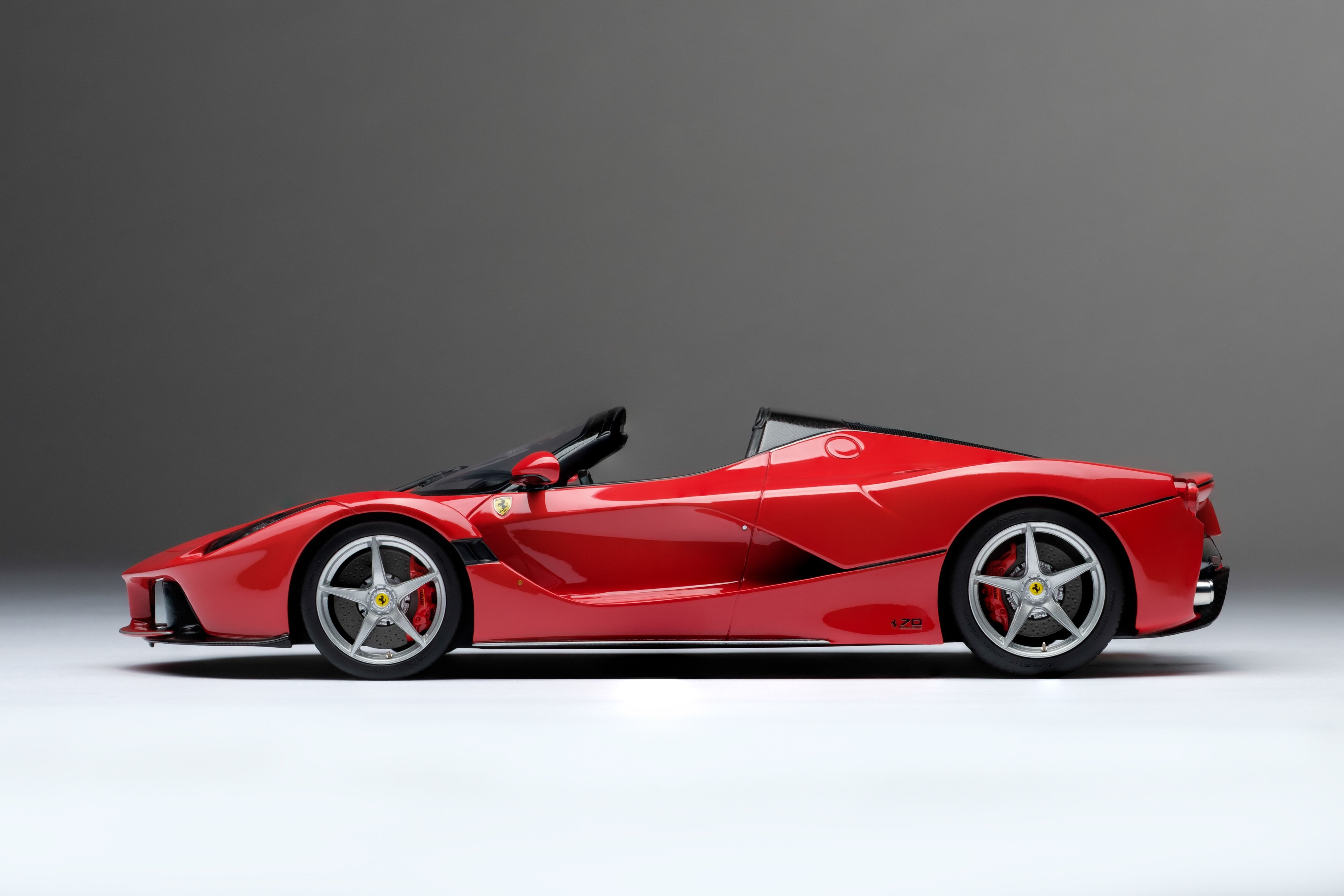 Ferrari LaFerrari Aperta White 1/18 SPM