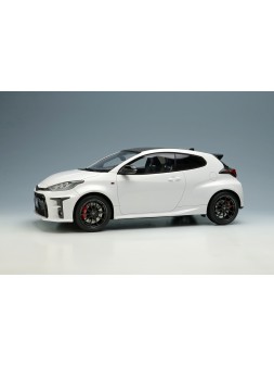 copy of Nissan GT-R NISMO Special Edition 2022 (White) 1/18 Make Up IDEA Make Up - 1