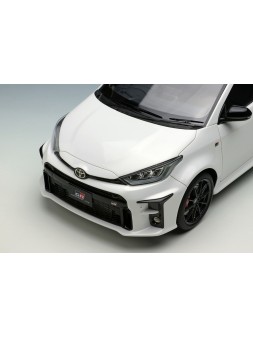 copy of Nissan GT-R NISMO Special Edition 2022 (White) 1/18 Make Up IDEA Make Up - 2