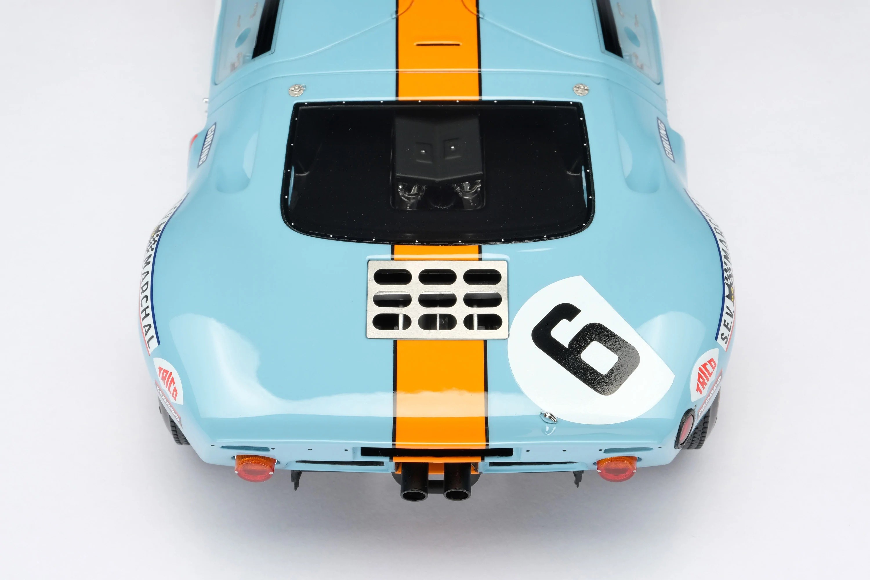 Cult Scale Models 1:18 Triumph 2500 P1 Año de construcción 1969-1977 blanco CML188-1 modelo