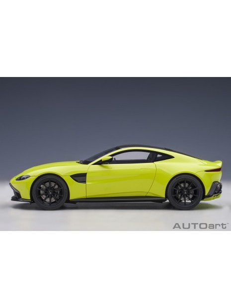 Aston Martin Vantage 2019 1/18 AUTOart AUTOart - 71