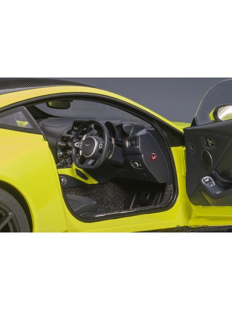 Aston Martin Vantage 2019 1/18 AUTOart AUTOart - 77