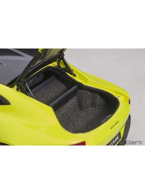 Aston Martin Vantage 2019 1/18 AUTOart AUTOart - 79