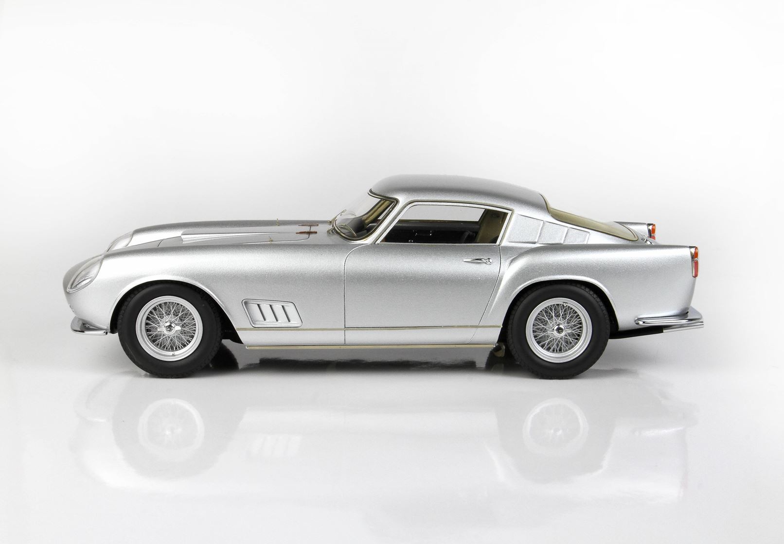 Modellino Ferrari 250 TdF che corse a Sebring. - Motori Storici