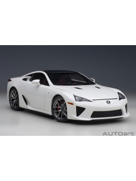 Lexus LFA 2010 (White/Carbon) 1/18 AUTOart AUTOart - 1