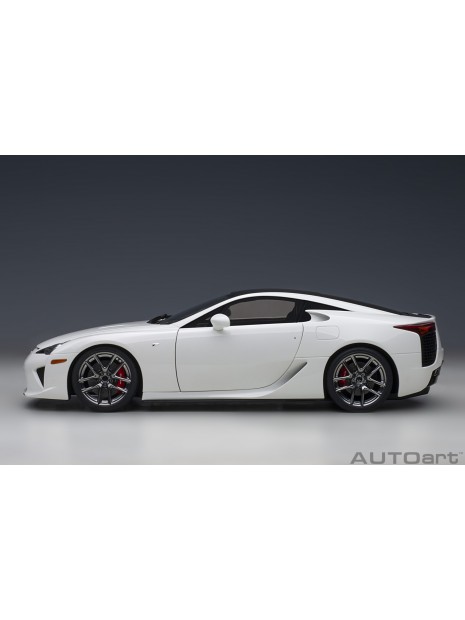 Lexus LFA 2010 (Blanc/Carbon) 1/18 AUTOart AUTOart - 7