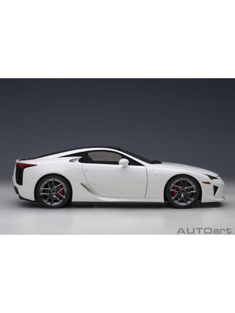Lexus LFA 2010 (Blanc/Carbon) 1/18 AUTOart AUTOart - 8