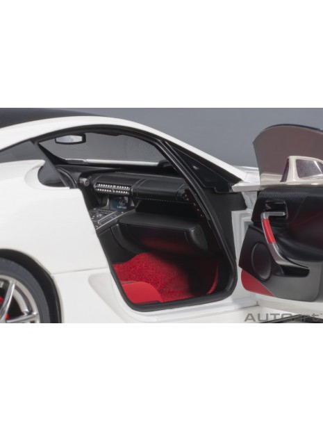 Lexus LFA 2010 (Blanc/Carbon) 1/18 AUTOart AUTOart - 13