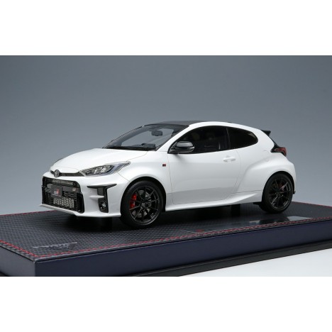 https://www.anmodelcars.com/20797-large_default/toyota-gr-yaris-rz-high-performance-super-white-118-make-up-idea.jpg