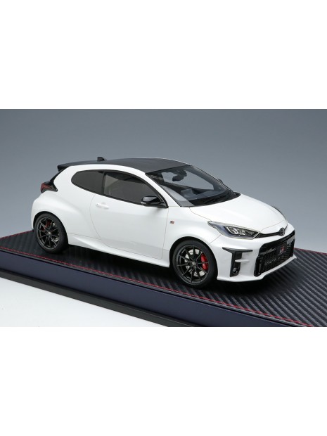 Toyota GR Yaris RZ High Performance (Super White) 1/18 Make Up IDEA