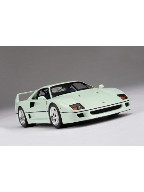 Ferrari F40 (Verde Pallido) 1/18 Amalgam Amalgam Collection - 3