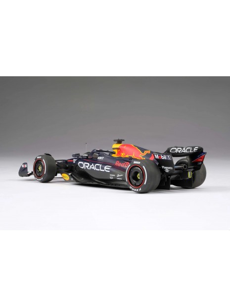 Oracle Red Bull Racing RB19 - Max Verstappen - 1/18 Amalgam Amalgam Collectie - 3