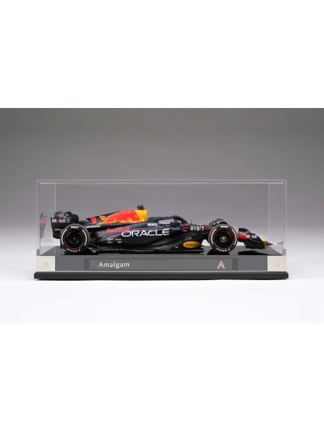 Oracle Red Bull Racing RB19 - Max Verstappen - 1/18 Amalgam Amalgam Collectie - 11