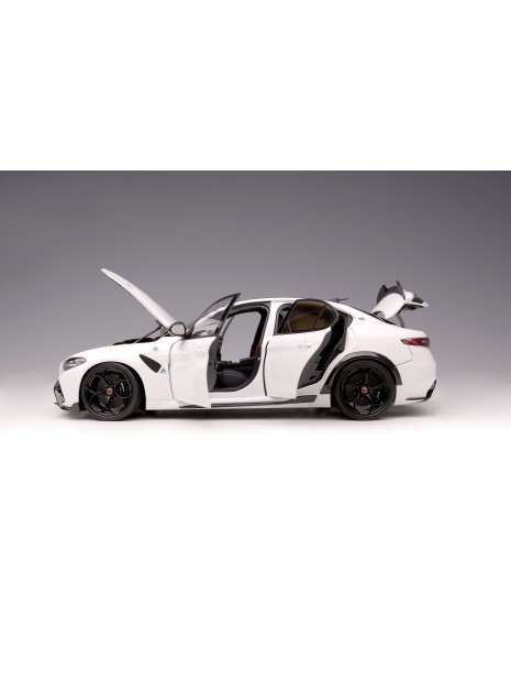 Alfa Romeo Giulia GTA (Bianco Trofeo) 1/18 Motorhelix  - 4