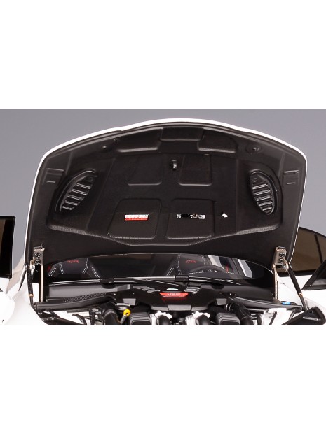 Alfa Romeo Giulia GTA (Bianco Trofeo) 1/18 Motorhelix  - 11