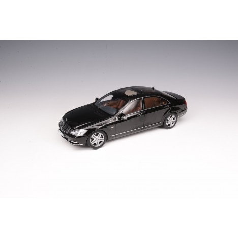 Mercedes-Benz S-Class S600L (W221) 1/18 Motorhelix Motorhelix - 1