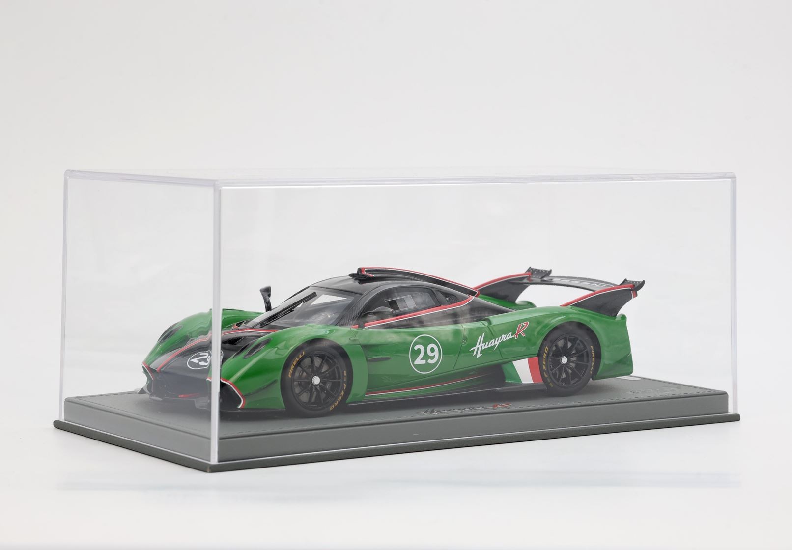 Pagani Huayra R : Métal Hurlant