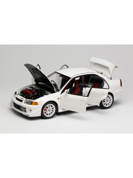 Mitsubishi Lancer Evolution VI 6.5 (Scotia White) 1/18 Motorhelix Motorhelix - 6