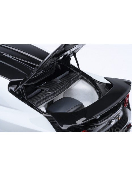 Nissan GT-R50 by Italdesign 1/18 AUTOart AUTOart - 15