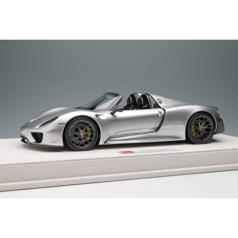 Porsche 918 Spyder Weissach package (GT Silver) 1/18 Make-Up Eidolon Make Up - 1