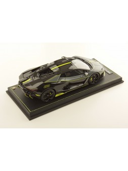 Lamborghini Revuelto (Grigio Telesto) 1/18 MR Collection MR Collection - 1