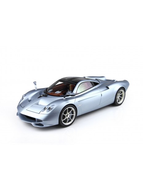 Pagani Huayra Codalunga (Azzurro Sardegna) 1/18 BBR BBR Models - 5