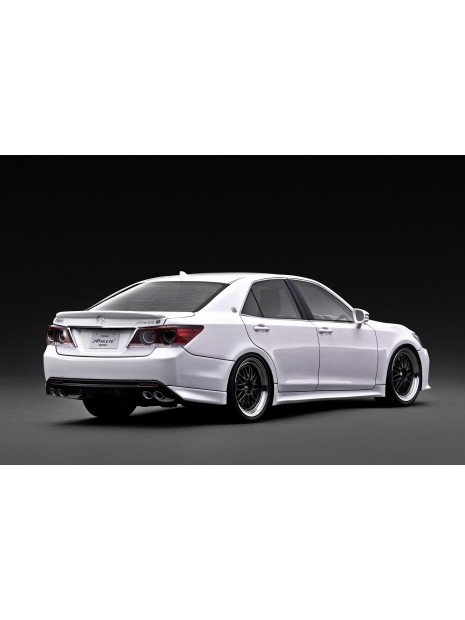 Toyota Crown Athlete S (GRS214) 1/18 Ignition Model Ignition Model - 2
