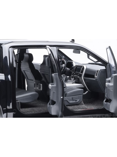 copy of Ford Focus RS 2016 1/18 AUTOart AUTOart - 3