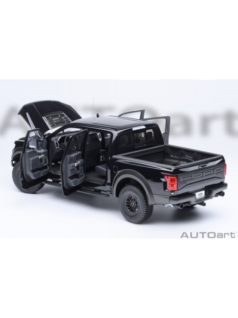 copy of Ford Focus RS 2016 1/18 AUTOart AUTOart - 19