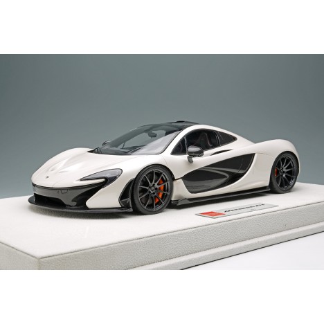McLaren P1 2013 (Pearl White) 1/18 Make-Up Eidolon Make Up - 1