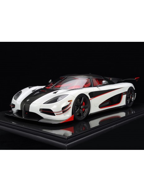 Koenigsegg Agera RS (Arctic White) 1/8 FrontiArt FrontiArt - 1