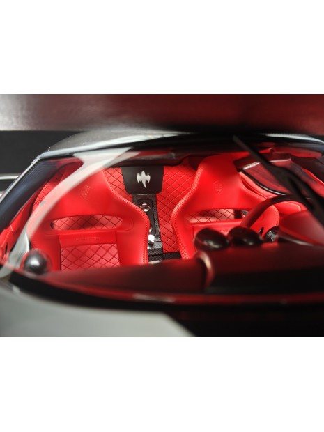 Koenigsegg Agera RS (Arctic White) 1/8 FrontiArt FrontiArt - 10