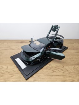 Lamborghini Huracán Performante (Verde Hydra) 1/12 by AN Model Cars  - 1