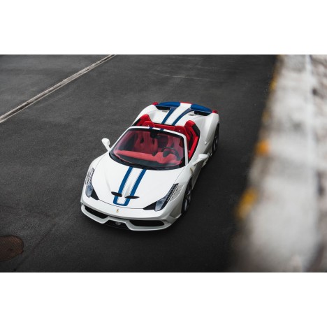 Ferrari 458 Speciale A (Bianco Fuji) 1/12 Looksmart Looksmart - 1
