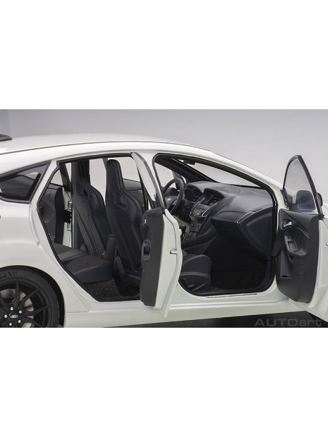 Ford Focus RS 2016 1/18 AUTOart AUTOart - 45